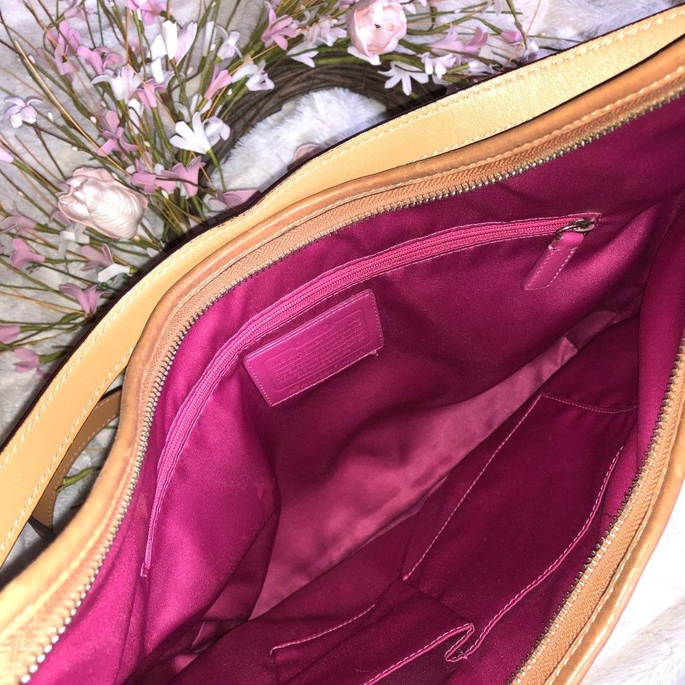 COACH TATTERSALL CONVERTIBLE HOBO - Picture 5 of 6